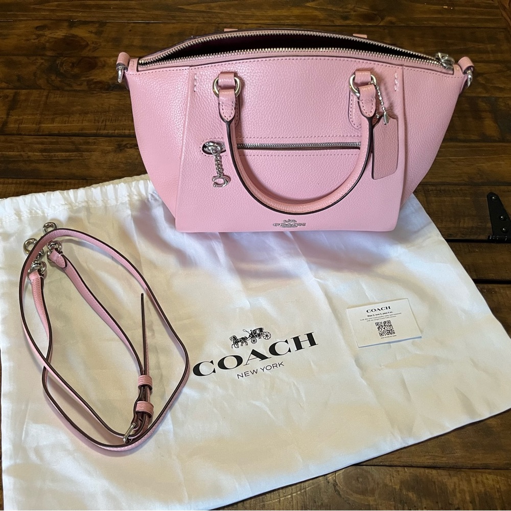 Pink Coach - Picture 2 of 3